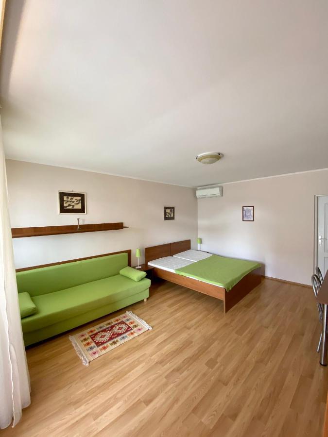 Apartmanovy Dom Flora Veľký Meder Eksteriør bilde