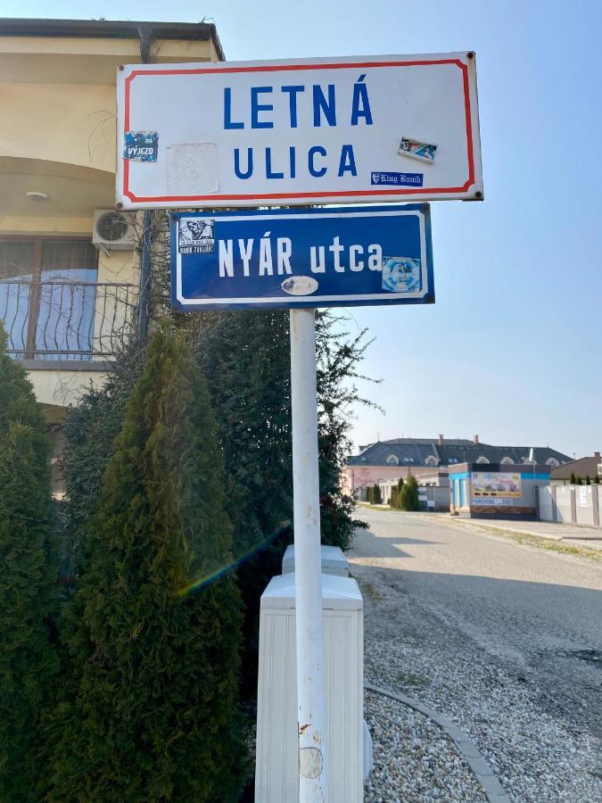 Apartmanovy Dom Flora Veľký Meder Eksteriør bilde